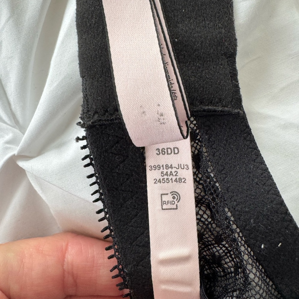 Victoria's Secret Lace Accent Bra Set - Black, Pink, Mint - Picture 5 of 10